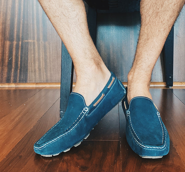 Should you wear socks with loafers?